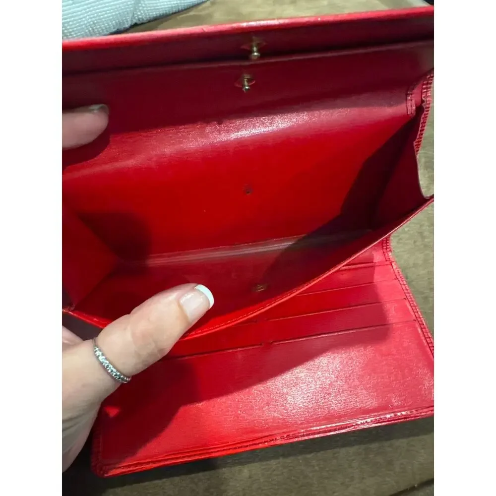 Louis Vuitton Epi International Wallet in Castilian Red